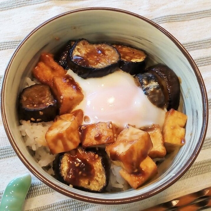 ♪あの味噌で♡茄子と厚揚げの簡単丼♪